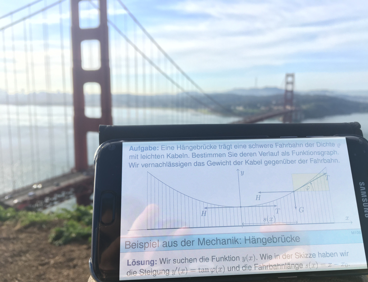 Golden Gate Bridge mit Skript zur Vorlesung HM3
